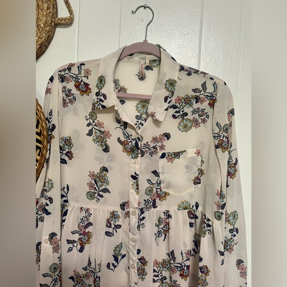 Red Camel Multicolored Long Sleeve Buttoned Blouse Floral Size Large - Picture 3 of 6